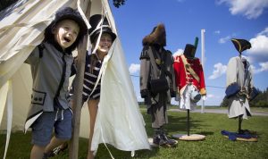 lieu historique national Bataille-de-la-Chateauguay Howick tente-costumes photo courtoisie CLD HSL