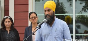 AndreeBrosseau mairesse Coteau-du-Lac AnneQuach deputee et Jagmeet_Singh chef NPD aout2018 photo INFOSuroit