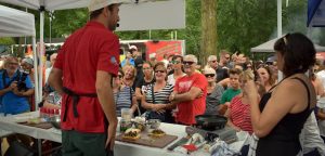 festival grillade Saint-Zotique 2018 Bob_le_chef et gens presents photo courtoisie St-Zo