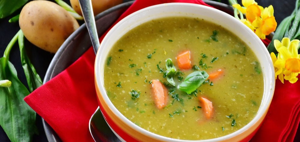 soupe legumes patate carottes celeri photo RitaE via Pixabay CC0 et INFOSuroit