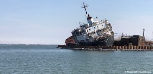 bateau epave Kathryn_Spirit a Beauharnois lac St-Louis photo INFOSuroit