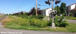 chemin-de-fer-train-voie-ferree-boul-Cite-des-jeunes-Vaudreuil-Dorion-photo-INFOSuroit