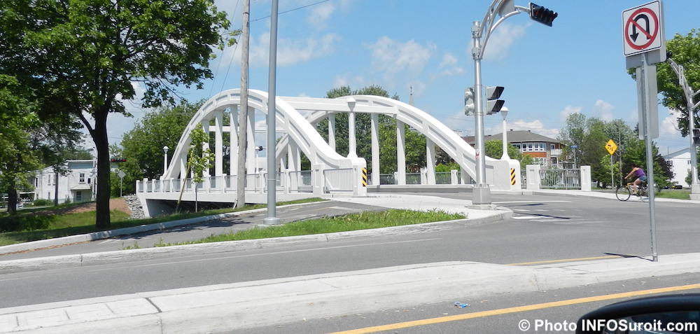 pont Blanc pont Salaberry depuis rue Victoria a Valleyfield Photo INFOSuroit_com