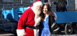 Marche Noel Saint-Louis-de-Gonzague 2016 Pere_Noel et fee des etoiles photo INFOSuroit-Jeannine_Haineault