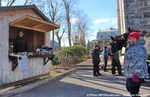 Marche de Noel 2016 a St-Louis-de-Gonzague photo INFOSuroit-Jeannine_Haineault