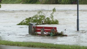 inondation changements climatiques riviere photo Hans via Pixabay CC0 et INFOSuroit