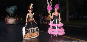 Defile-Mozaik-2018-participants-costumes-couleurs-photo-JHaineault-INFOSuroit