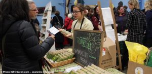 Marche-hiver-du-Marche_fermier-Noel-2017-ferme-Tourne_Sol-photo-JHaineault-INFOSuroit