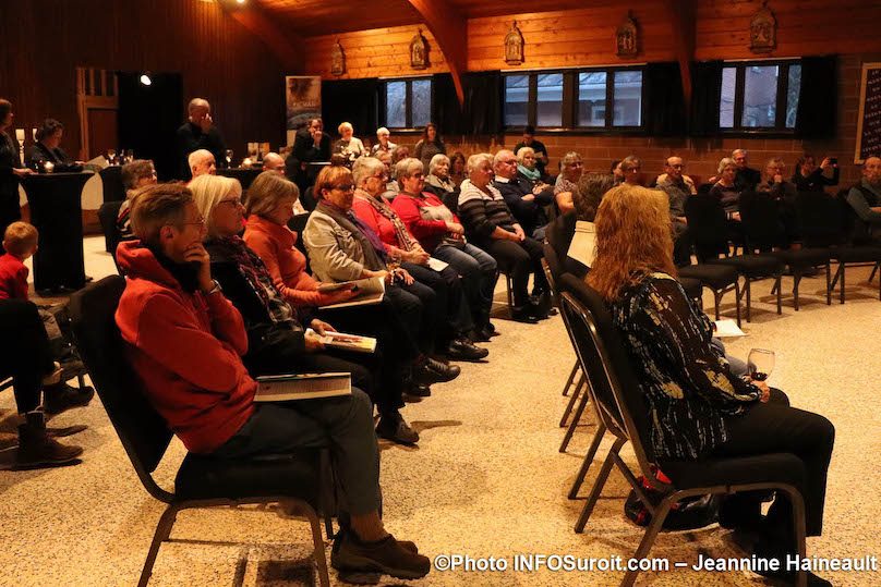 gens-presents-lancement-politique-familiale-Ste-Barbe-2019-photo-JH-INFOSuroit