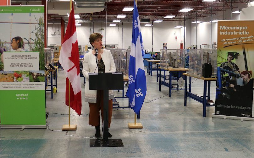 ministre Marie-Claude_Bibeau au CFP Pointe-du-Lac mars2019 photo via CSVT