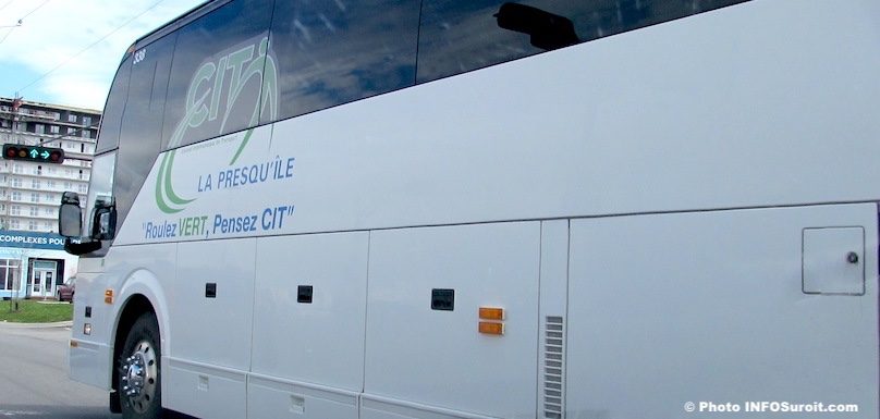 autobus Vaudreuil-Dorion sur Boul de la Gare photo INFOSuroit