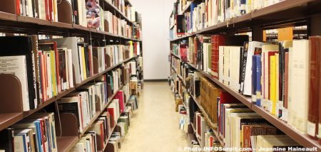 livres-bibliotheque-Armand-Frappier-Valleyfield-jan2019-photo-JHaineault-INFOSuroit