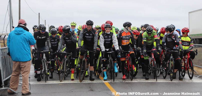 velo GP de Ste-Martine 2019 depart Maitre 1 Hommes photo JH INFOSuroit