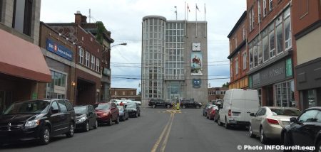 Hotel de Ville Salaberry-de-Valleyfield rue Nicholson Photo INFOSuroit