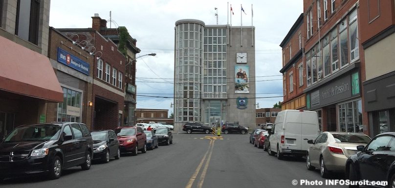 Hotel de Ville Salaberry-de-Valleyfield rue Nicholson Photo INFOSuroit