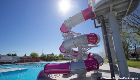 Complexe aquatique Beauharnois regie Beau-Chateau Copyright photo Strollerparking_ca