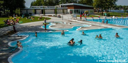 complexe aquatique parc Delpha-Sauve Valleyfield piscine baigneurs photo Deny_Cardinal via SdV