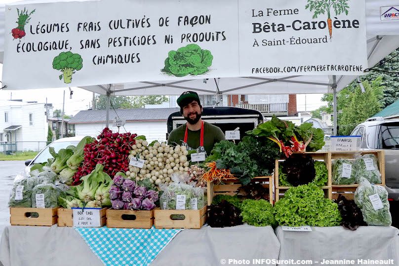 kiosque ferme Beta-Carotene Marche public Valleyfield juin 2019 photo JHaineault INFOSuroit