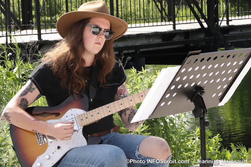 musicienne devoilement activites estivales 2019 Valleyfield photo JH INFOSuroit