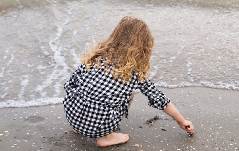 petite fille enfant plage photo LauraLucia via Pixabay et INFOSuroit