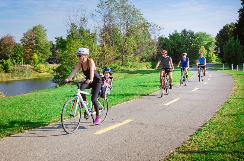 ExploreVS tourisme Velo famille piste cyclable Soulanges photo via ExploreVS