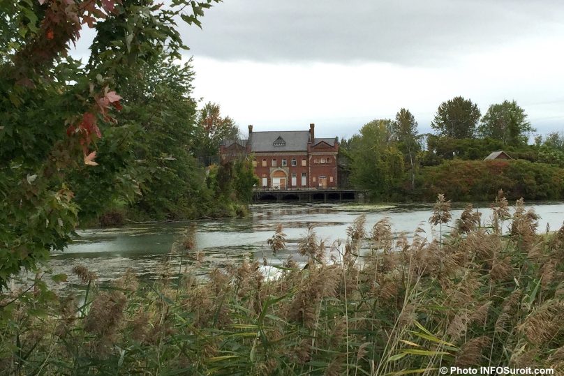 Petit pouvoir des Cedres tresor chateau sept2015 Photo INFOSuroit