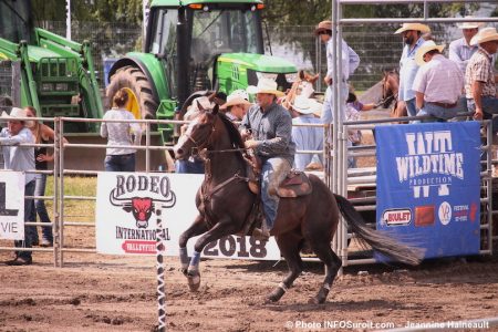 cowboy et cheval rodeo international Valleyfield 2017 photo JHaineault INFOSuroit