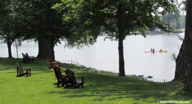 ile Saint-Bernard Chateauguay lac Saint-Louis kayak chaises photo INFOSuroit