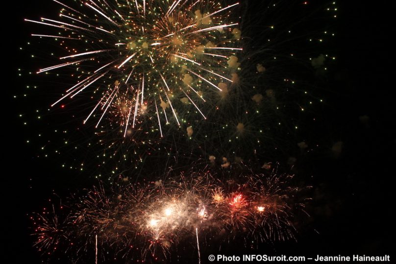 regates-valleyfield-2018-grand-feu-artifice-photo-Jeannine_Haineault-INFOSuroit