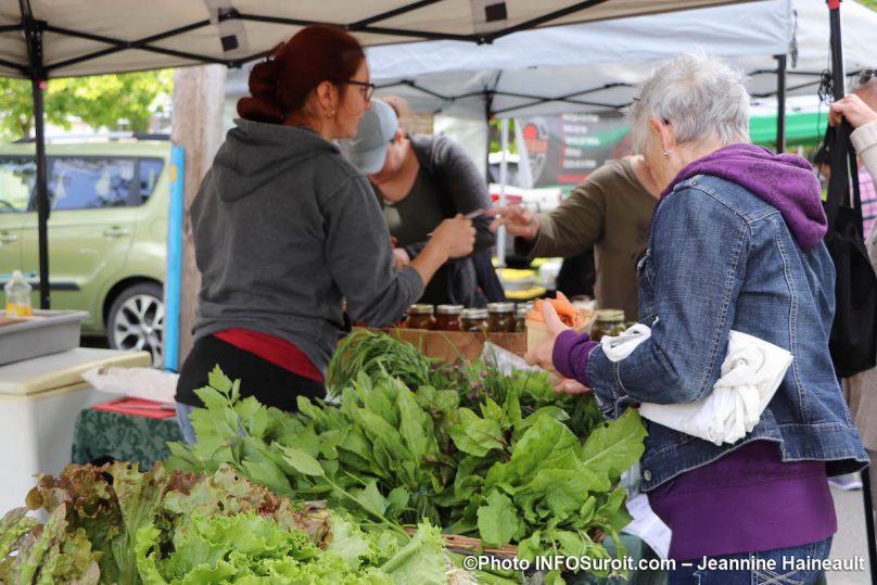 salades carottes Marche fermier Huntingdon 2019 photo JH INFOSuroit