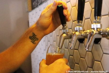 biere microbrasserie la Centrale a Beauharnois lancement aout2019 photo INFOSuroit JH