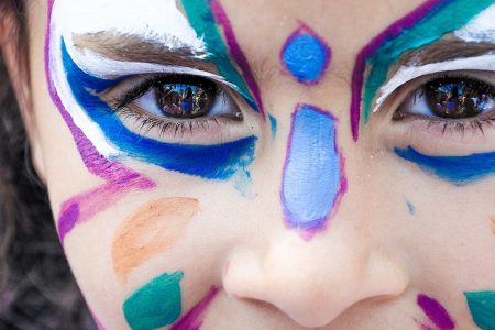 maquillage enfant petite fille photo Jeux-de-filles via Pixabay et INFOSuroit
