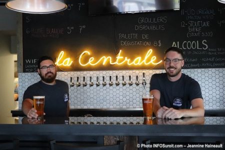 promoteurs microbrasserie la Centrale a Beauharnois aout2019 photo JHaineault INFOSuroit