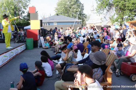 spectacle pour enfants et familles festival de Cirque Vaudreuil-Dorion 2019 photo JH INFOSuroit