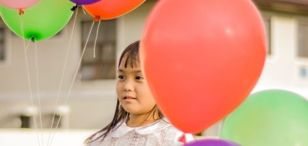 photo-fete-enfant-ballons-via-pexels