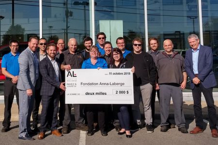 Solution Mazda Chateauguay remise cheque Fondation Anna-Laberge oct2019 photo via FAL