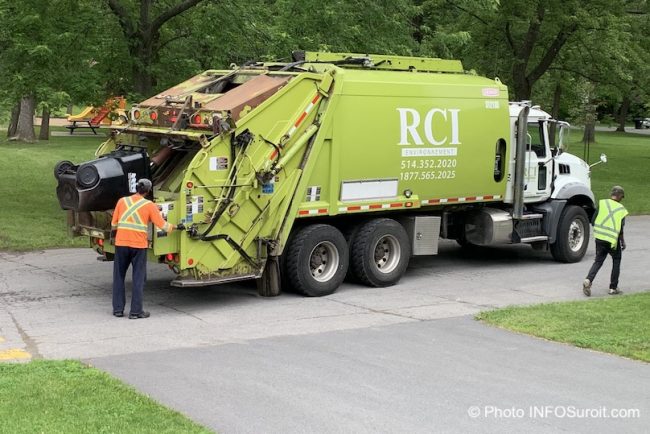 collecte dechets a Salaberry-de-Valleyfield camion bac eboueurs photo INFOSuroit