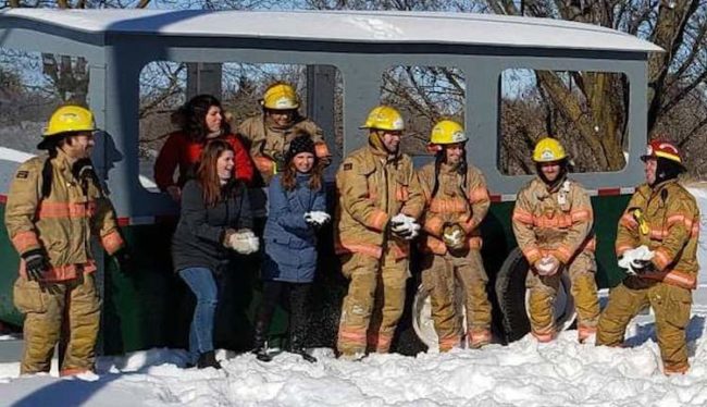 annonce Festi_Glace 2020 mairesse Ste-Martine personnel municipalite et pompiers photo courtoisie