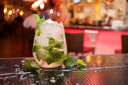 mojito boisson sans alcool verre glace photo StockSnap via Pixabay et INFOSuroit
