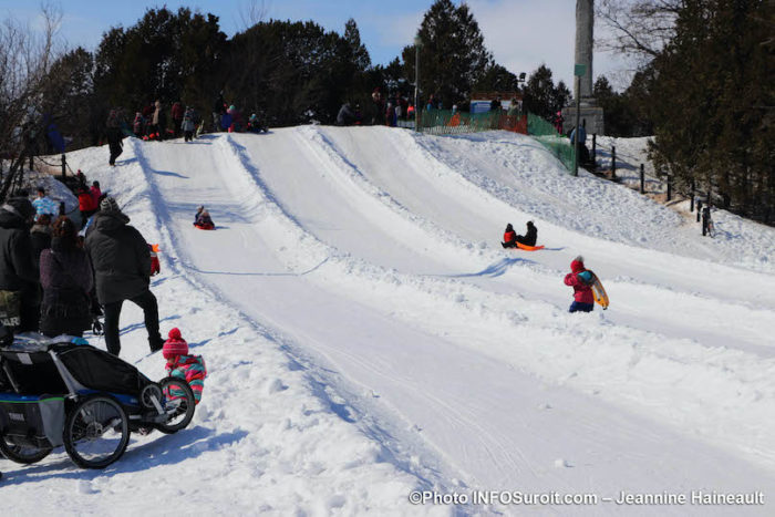 hiver-buttes-a-glisser-parc-Sauve-neige-glissade-familles-mega-fete-Valleyfield-photo-JH-INFOSuroit