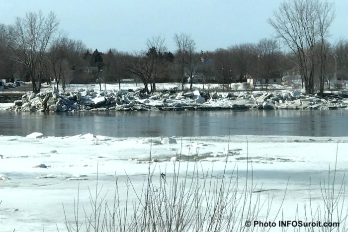 riviere Chateauguay couvert de glaces hiver photo INFOSuroit