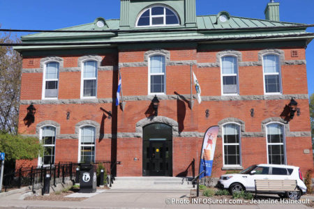 bibliotheque-municipalite-de-Sainte-Martine-mai2019-photo-JH-INFOSuroit