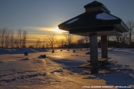 hiver coucher de soleil parc regional des iles St-Timothee fev20 photo JHaineault INFOSuroit