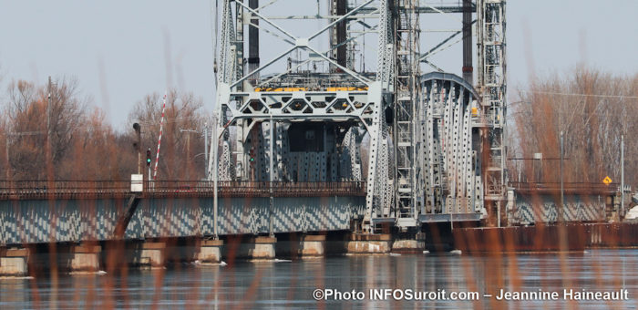 pont Larocque entre St-Stanislas-de-Kostka et Valleyfield fev2020 photo J_Haineault INFOSuroit