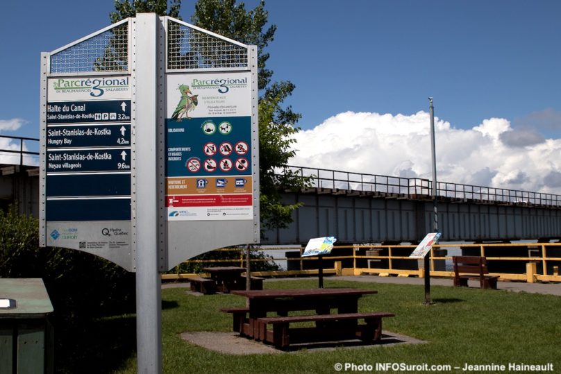 Travaux aucun détour sécuritaire pour les cyclistes sous le pont