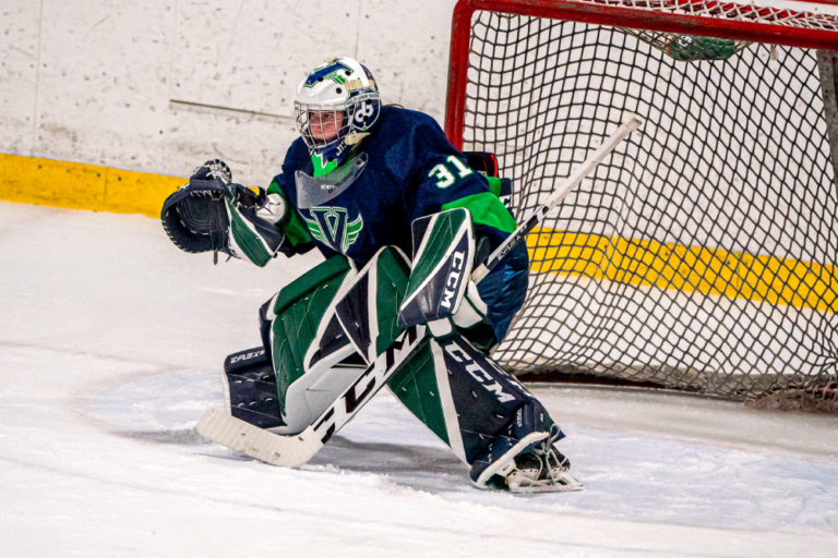 Le Collège Bourget accueille le futur du hockey féminin